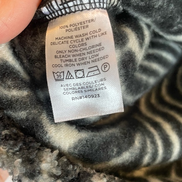 LOFT Black and Cream Fern Teddy Sweater - Picture 5 of 5